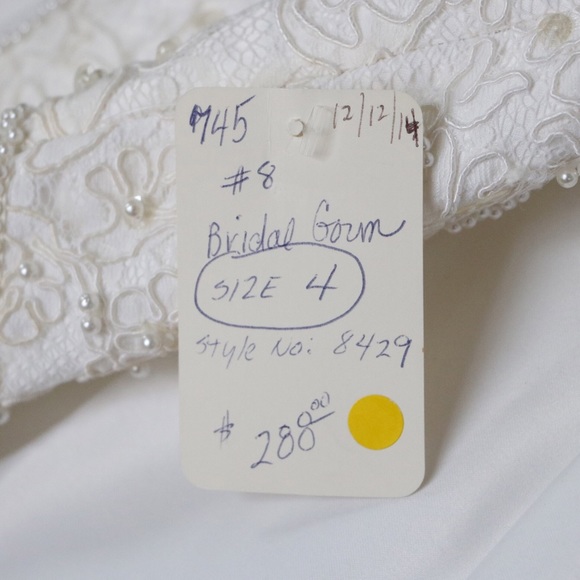Vintage St Tropaz Wedding Dress With Attached Train - Picture 6 of 12